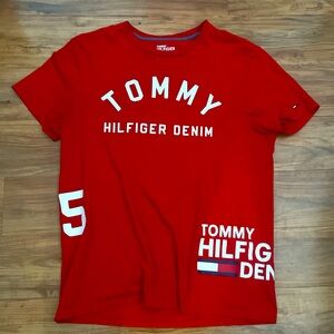 Red Tommy Hilfiger Tee shirt